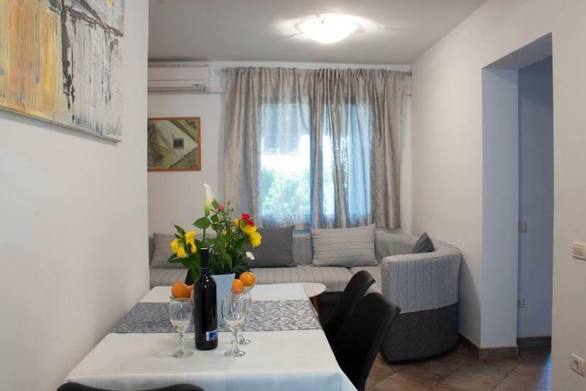 Katia Apartment *